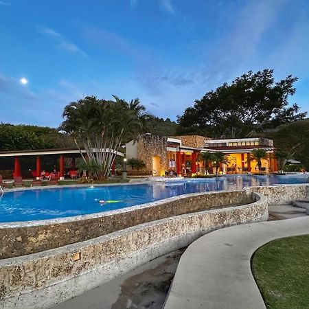 Cr Mariposa Rentals Comfortable Penthouse, Ac, Pool, Gym, Tennis Santa Ana (San Jose) Exterior foto